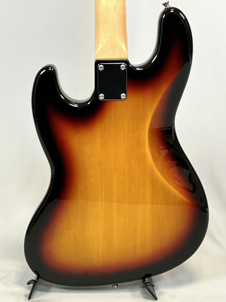 FenderMadeinJapanTraditional60sJazzBass®,RosewoodFingerboard,3-ColorSunburst/ボディ裏
