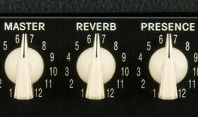 FenderHotRodDeluxe?IVフェンダーエレキギター用アンプ真空管チューブホットロッドデラックス
