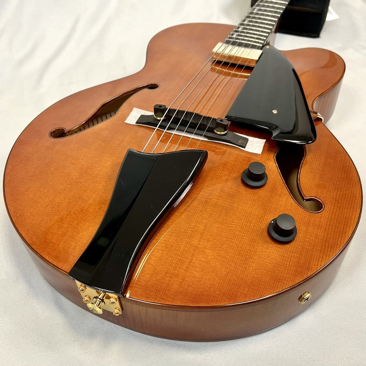 IbanezAFC151DADarkAmberアイバニーズイバニーズフルアコホロウボディ箱モノアンバー