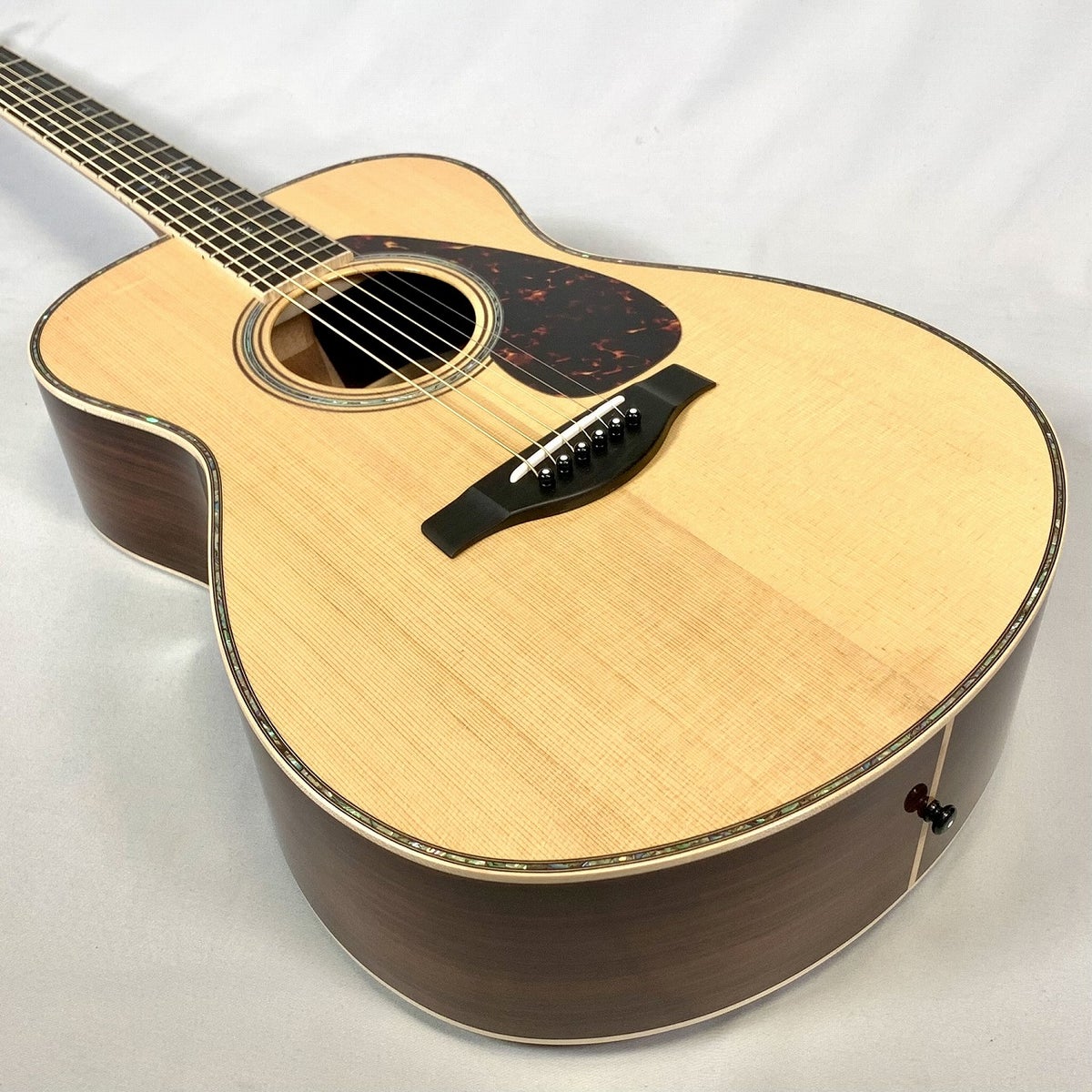 YAMAHA LS36 ARE 