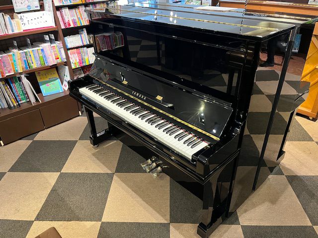 USED】YAMAHAアップライトピアノUX30BLお電話でもお気軽にお問い合わせ