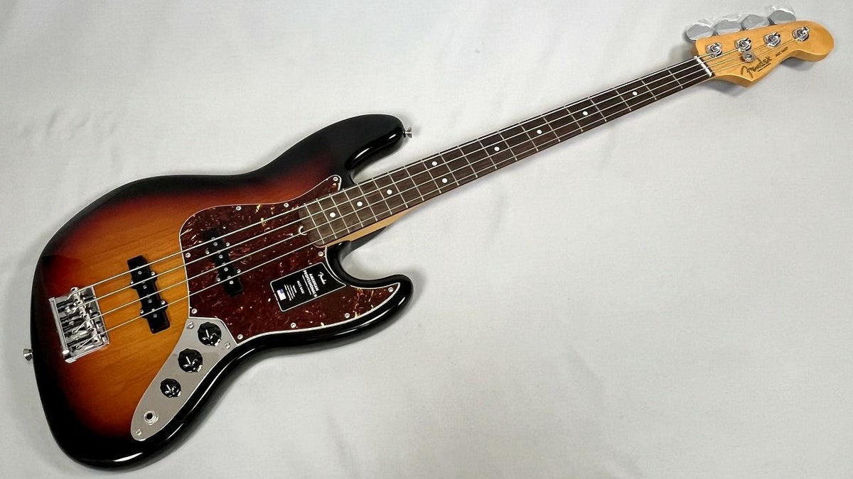 Fender American Professional II Jazz Bass® Rosewood Fingerboard 3-Color Sunburst