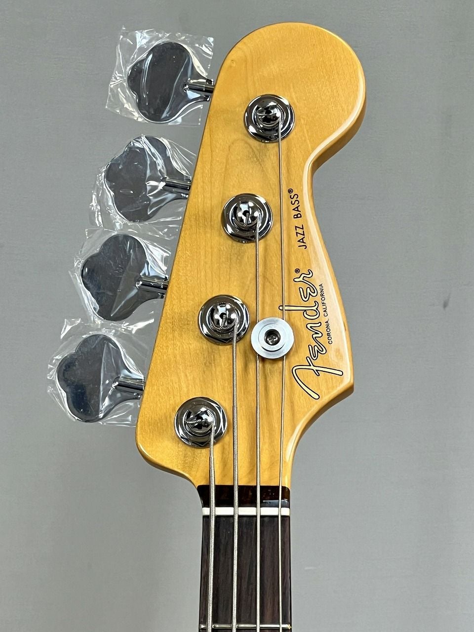 Fender American Professional II Jazz Bass® Rosewood Fingerboard 3-Color Sunburstヘッド表