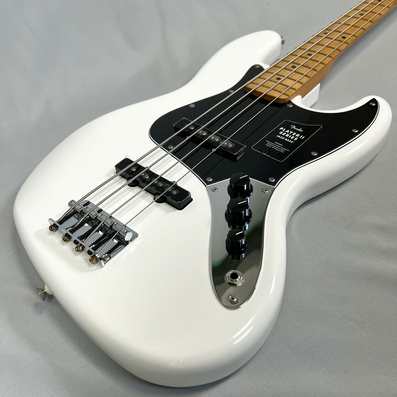 Fender Player II Jazz Bass®, Maple Fingerboard, Polar White