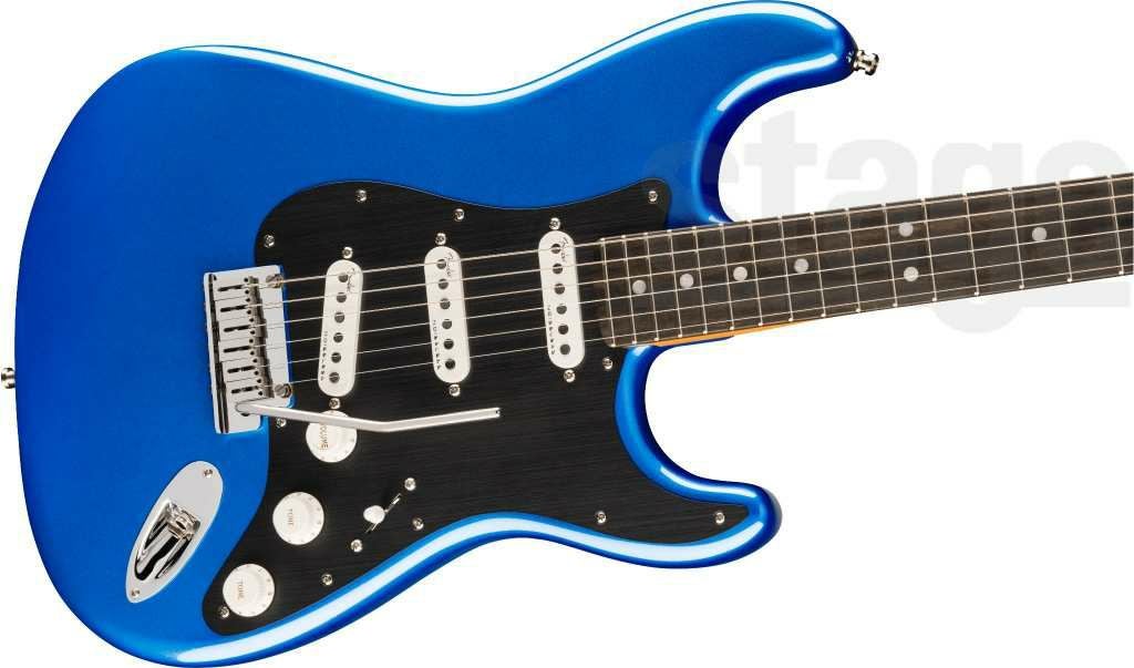 FenderAmericanUltraIIStratocaster®,MapleFingerboard,NobleBlue