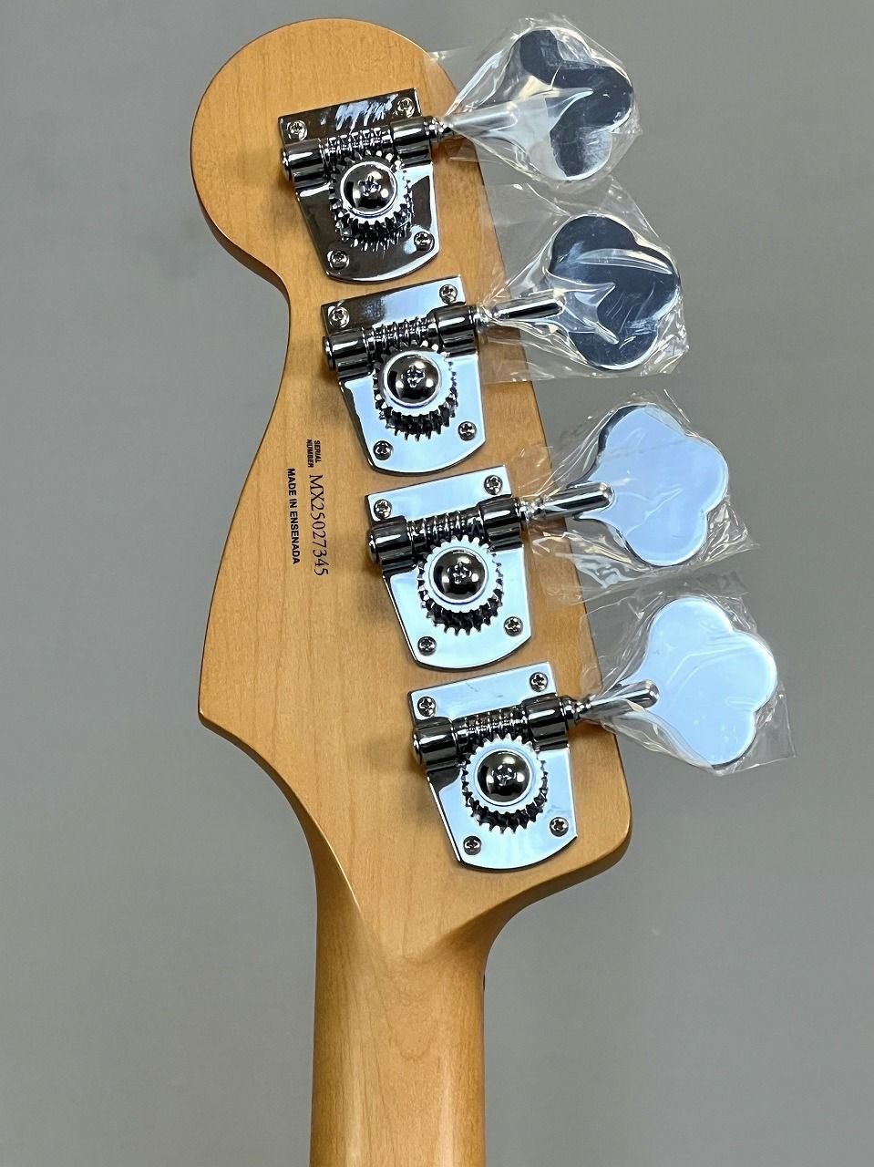 FenderPlayerIIJazzBass®,RosewoodFingerboard,BirchGreenヘッド裏