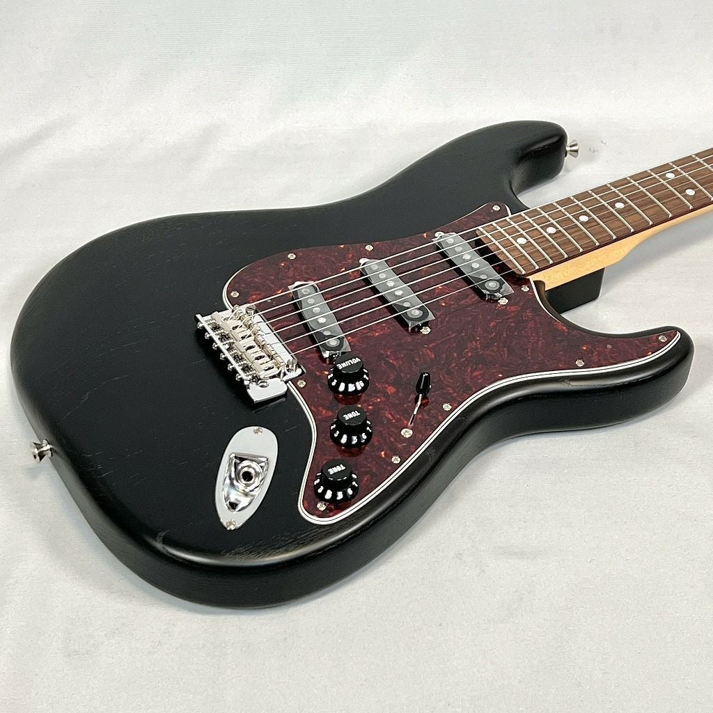 Fender Made in Japan Limited Stratocaster®, Raw Ash Black