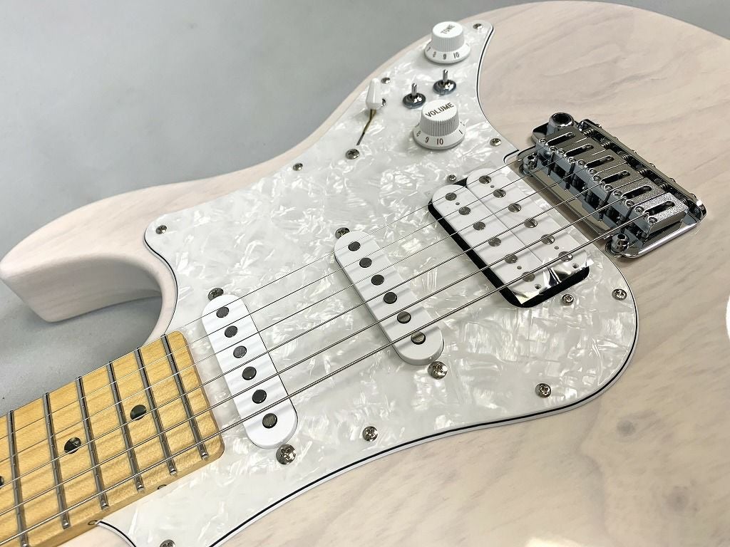 FGN EOS3-ASH-M/WB (White Blonde)