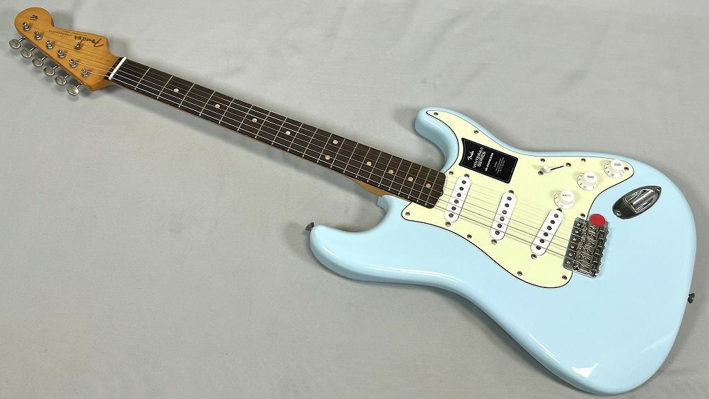 Fender Limited Edition Vintera® II Road Worn® '60s Stratocaster®, Rosewood Fingerboard, Sonic Blue
