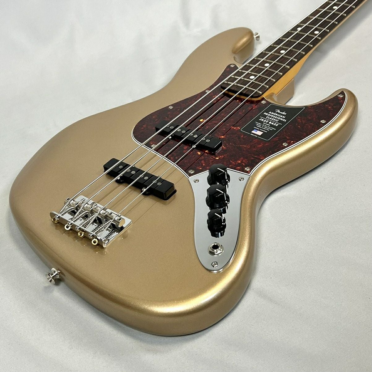 Fender Tomomi Jazz Bass® Clear Fiestaフェンダー スキャンダル