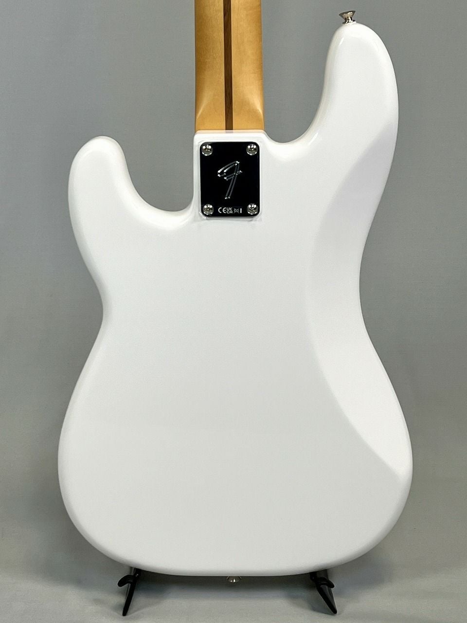 FenderPlayerIIPrecisionBass®,RosewoodFingerboard,PolarWhiteボディ裏