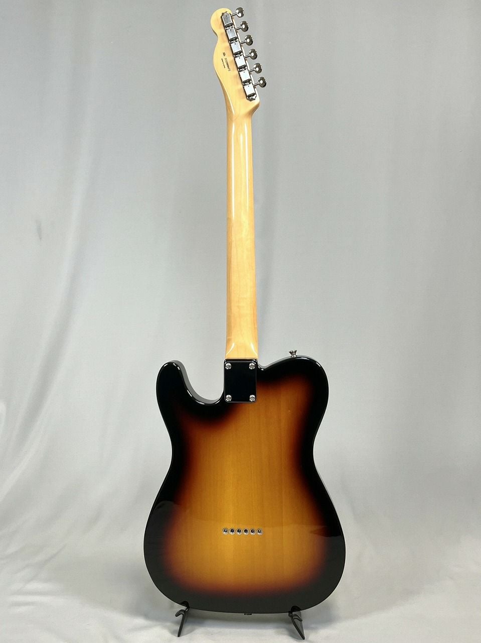 Fender Made in Japan Traditional 60s Telecaster®, Rosewood Fingerboard, 3-Color Sunburst裏