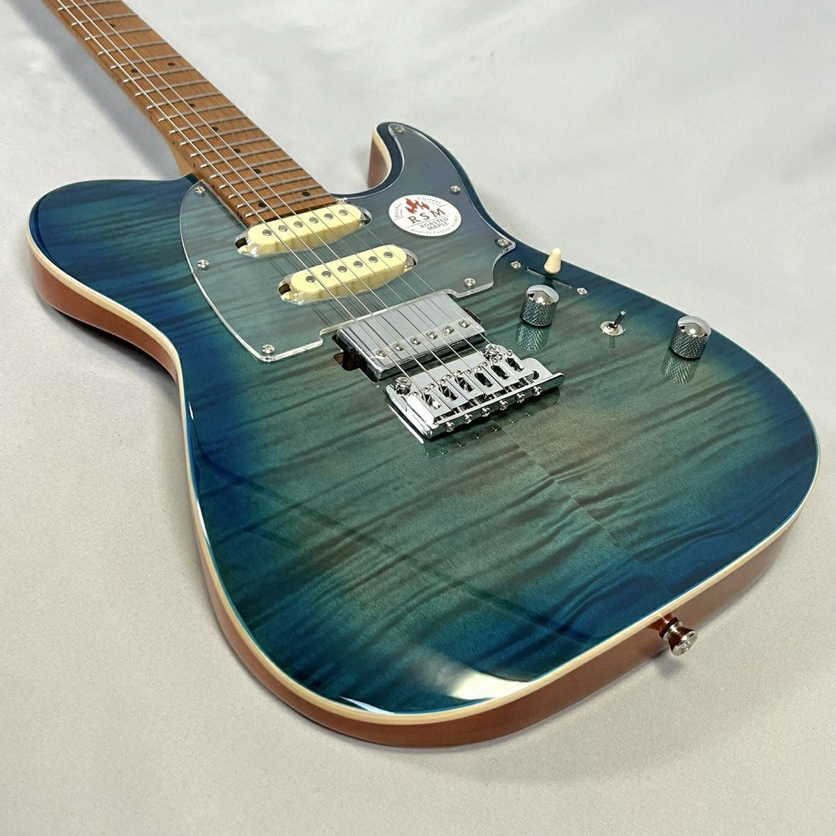 Bacchus TAC24AD-FMH RSM/M BLU-B (Blue Burst)