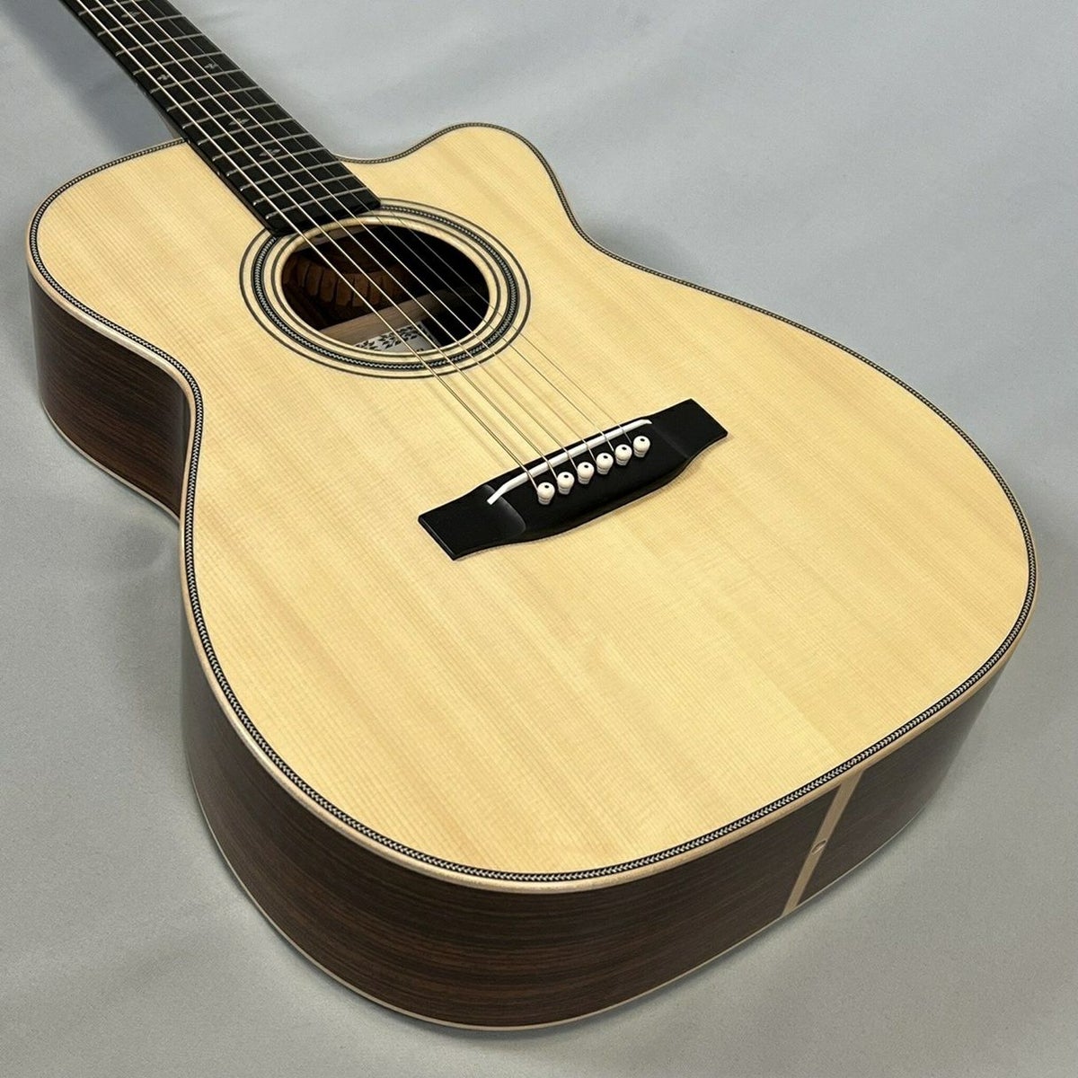 ASTURIASSOLOHERRINGBONE