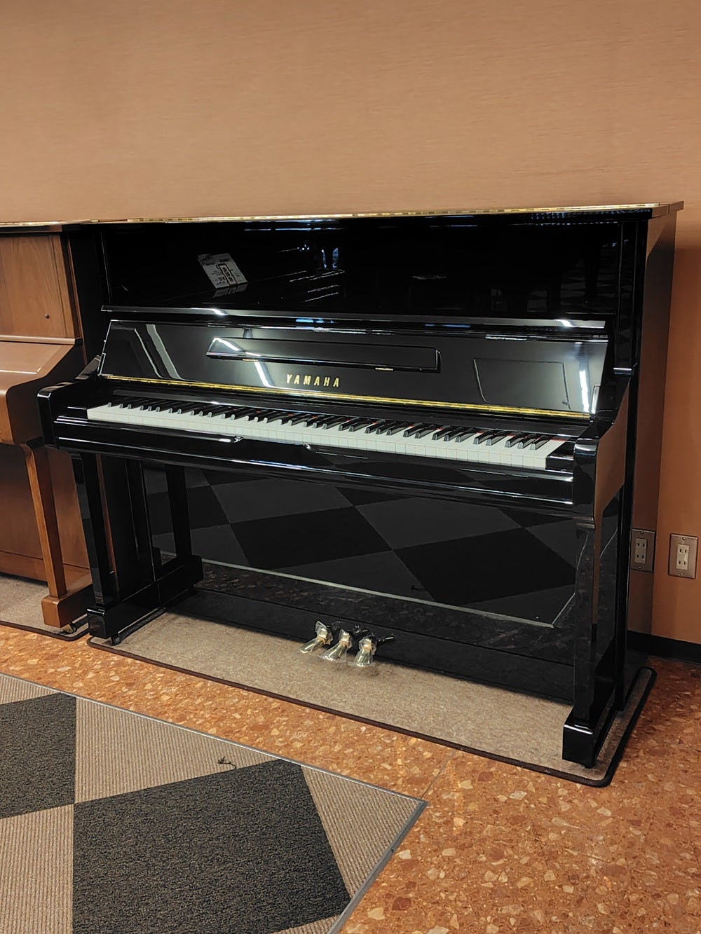 USED】YAMAHAアップライトピアノW1AWnお電話でもお気軽にお問い合わせ